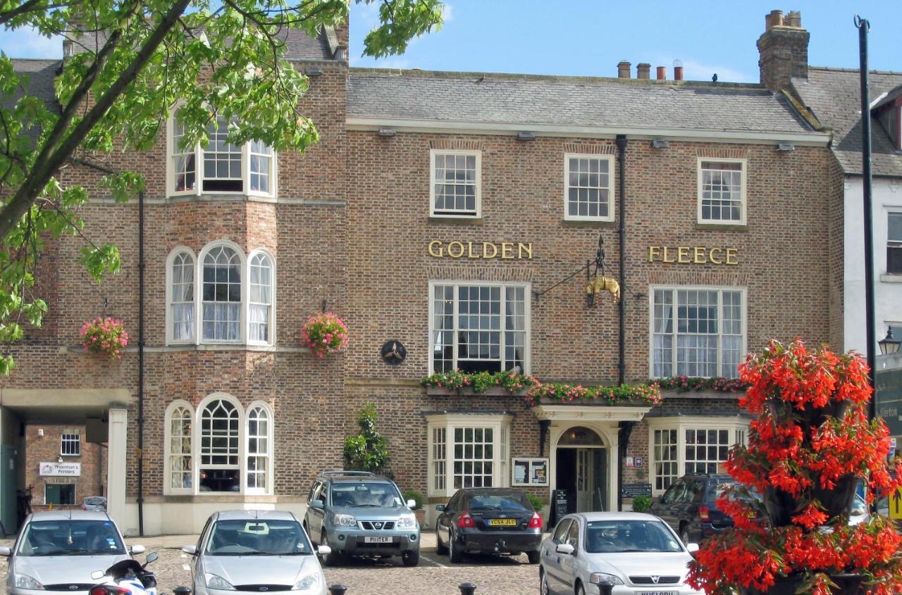 The Golden Fleece Hotel, Thirsk, North Yorkshire Exterior foto